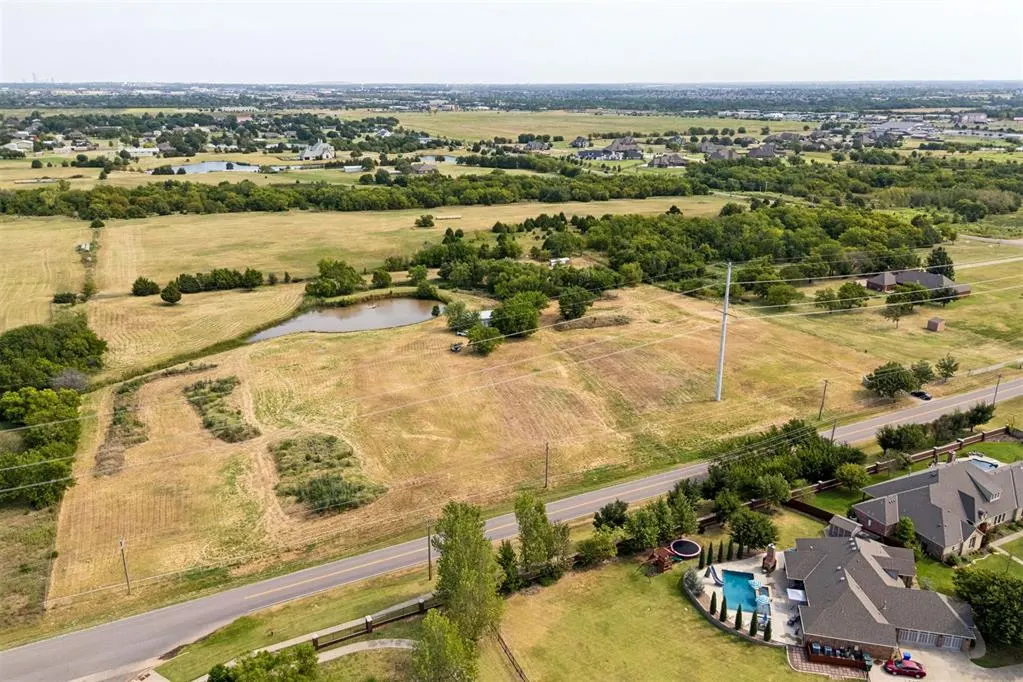Photo 14 — 3801 W Franklin Road, Norman, OK 73072