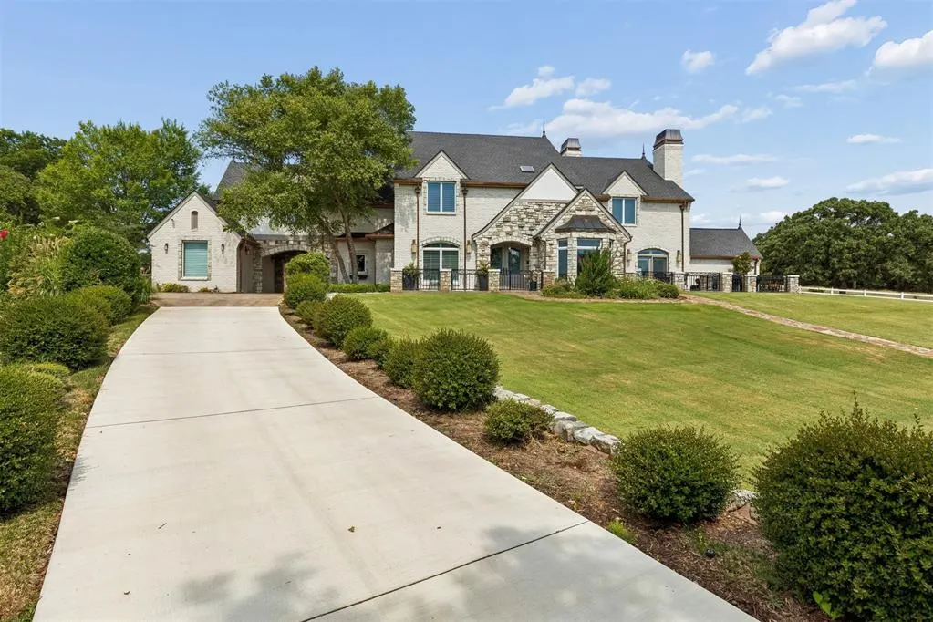 Front exterior — 9325 E State Highway 9, Norman, OK 73026