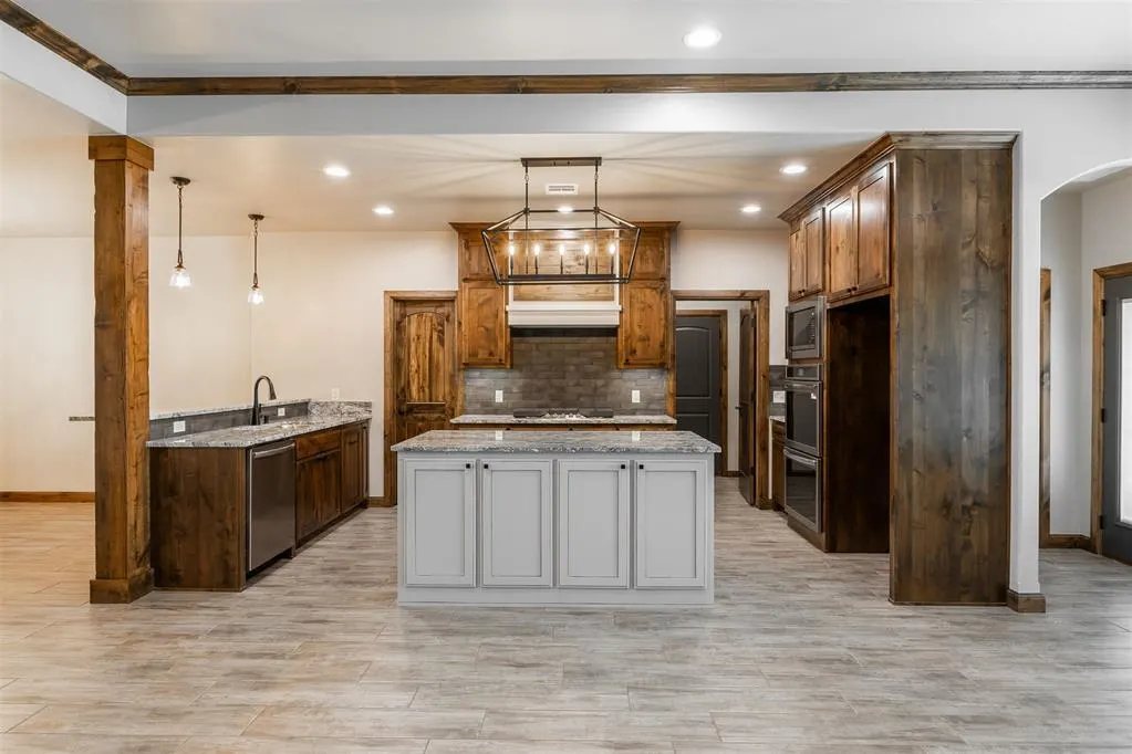 Photo 3 — 974 County Street 2984, Blanchard, OK 73010