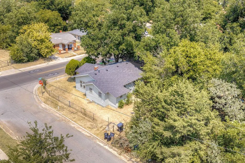 Photo 5 — 1400 NE 16th Street, Oklahoma City, OK 73117
