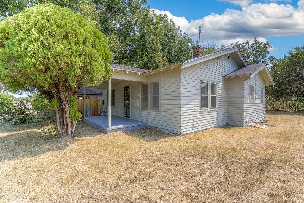Photo 7 — 1400 NE 16th Street, Oklahoma City, OK 73117