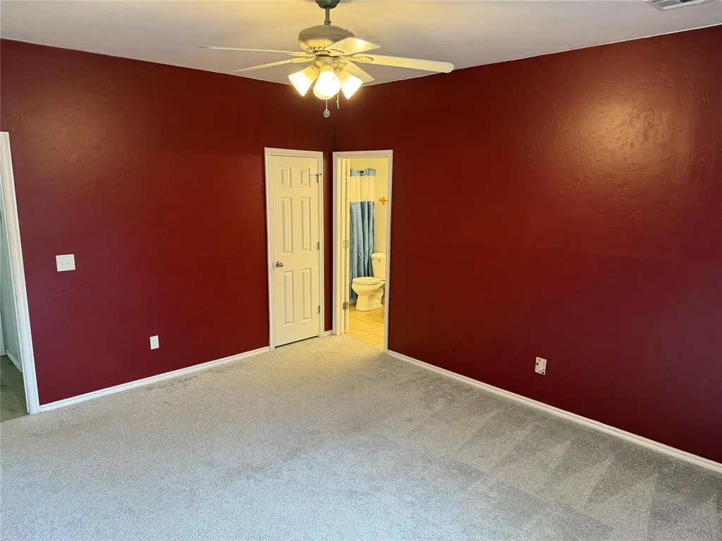 Photo 10 — 328 S Castle Ridge Lane, Mustang, OK 73064