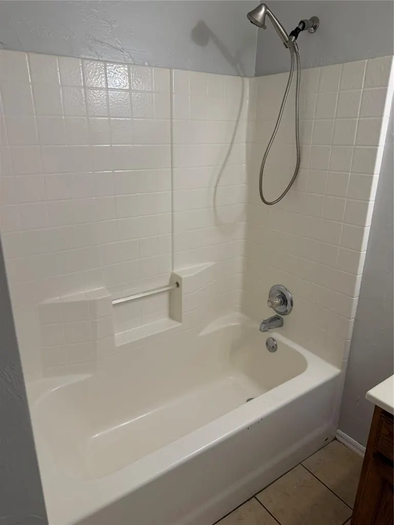 Photo 18 — 328 S Castle Ridge Lane, Mustang, OK 73064