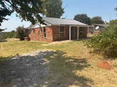 Front exterior — 316 S Price Road Road, Fort Cobb, OK 73038