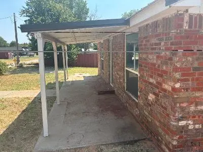 Photo 2 — 316 S Price Road Road, Fort Cobb, OK 73038