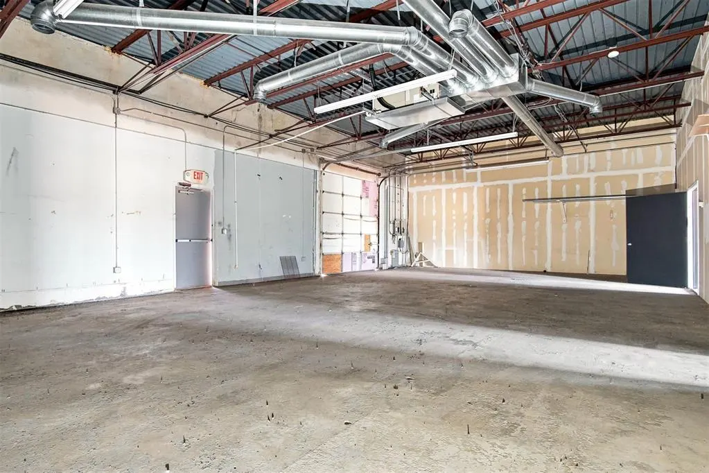 Photo 12 — 3900 E I240 Service Road, Oklahoma City, OK 73135