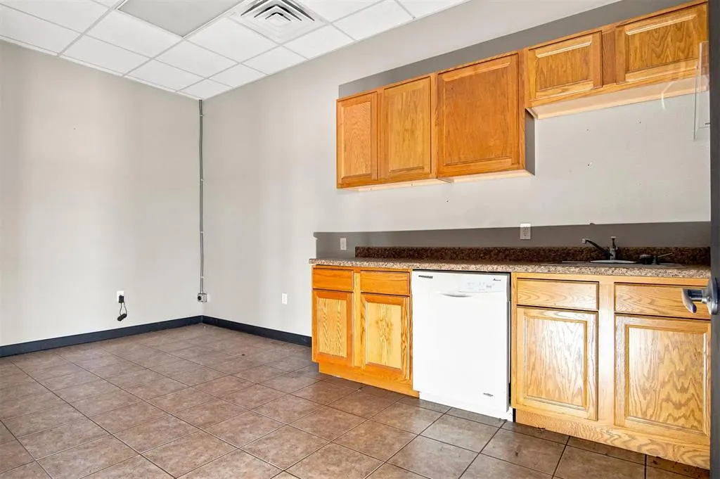 Photo 18 — 3900 E I240 Service Road, Oklahoma City, OK 73135