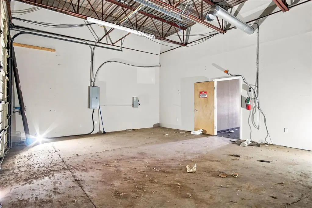 Photo 24 — 3900 E I240 Service Road, Oklahoma City, OK 73135