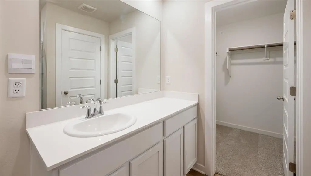 Photo 13 — 4913 Kaeden Drive, Noble, OK 73068