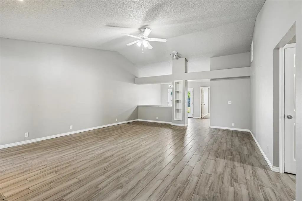 Photo 2 — 217 Cypress Drive, Oklahoma City, OK 73170