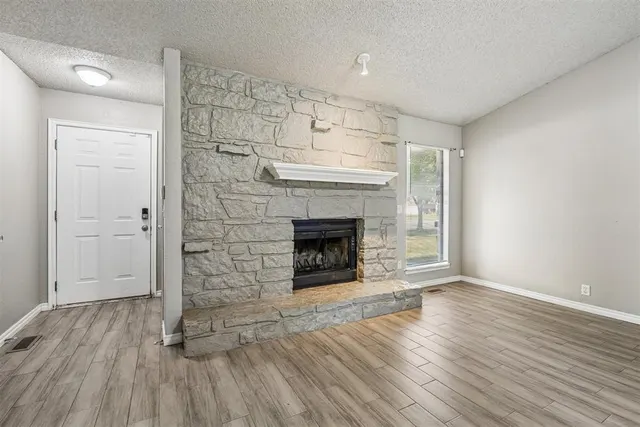 Photo 4 — 217 Cypress Drive, Oklahoma City, OK 73170