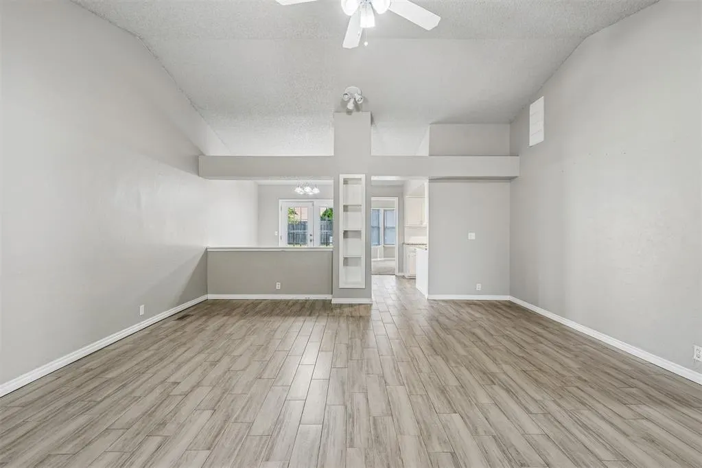 Photo 5 — 217 Cypress Drive, Oklahoma City, OK 73170