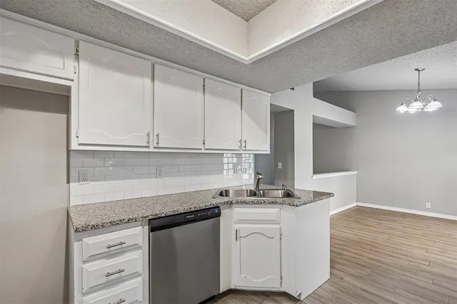Photo 8 — 217 Cypress Drive, Oklahoma City, OK 73170