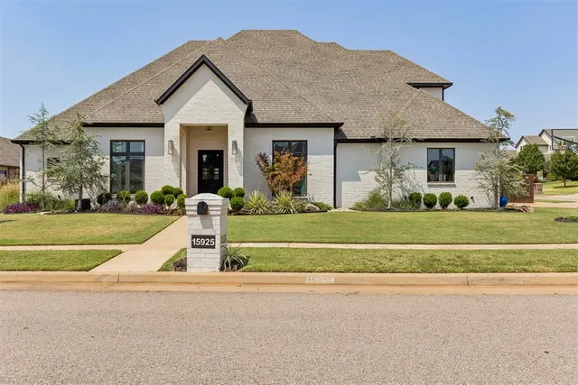 Photo 2 — 15925 Foxtail Trail, Edmond, OK 73013
