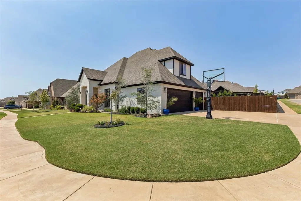 Photo 4 — 15925 Foxtail Trail, Edmond, OK 73013