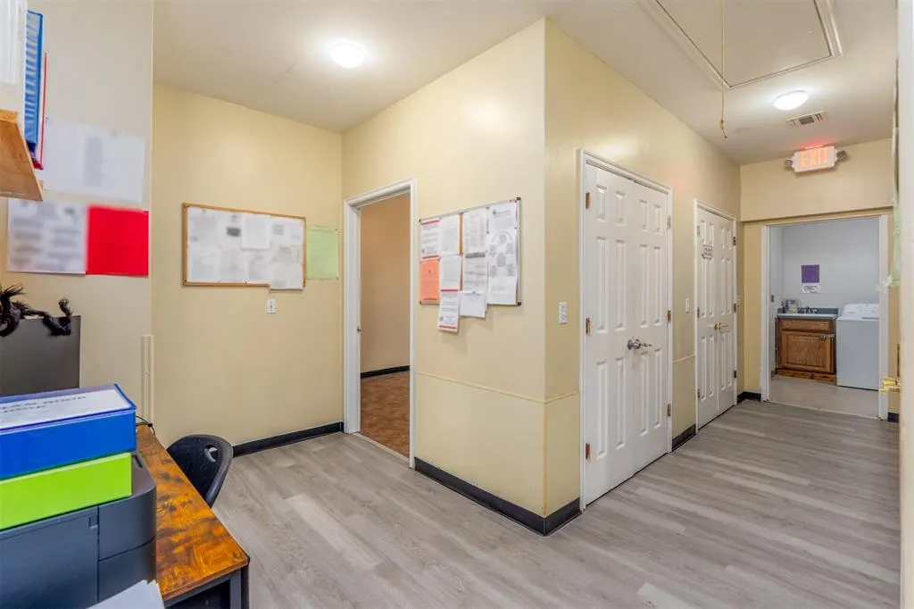 Photo 11 — 4 S Hillcrest Way, Okemah, OK 74859