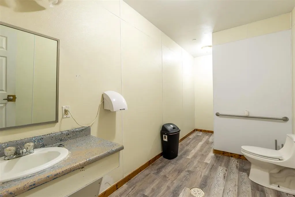 Photo 14 — 4 S Hillcrest Way, Okemah, OK 74859