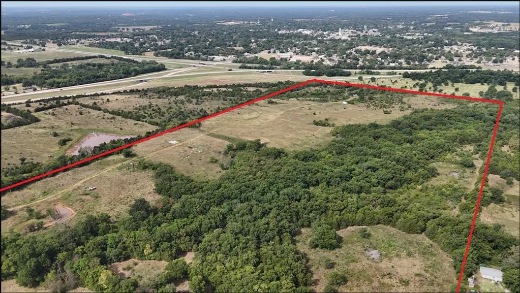Photo 3 — 20580 Harrison Road, Tecumseh, OK 74873