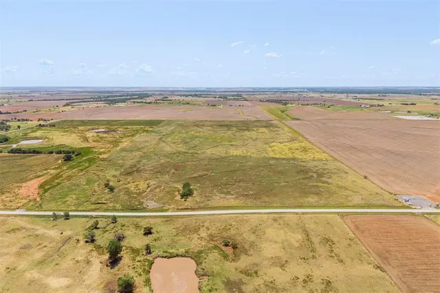 Photo 7 — SW 44 Street, Union City, OK 73090