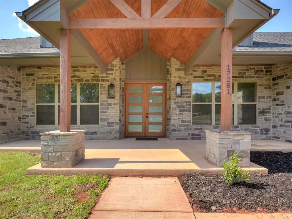 Photo 3 — 17281 Stone House Road, Luther, OK 73054