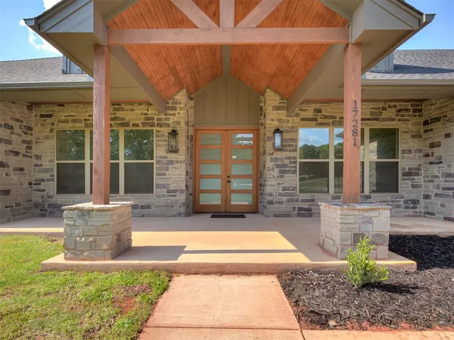 Photo 3 — 17281 Stone House Road, Luther, OK 73054