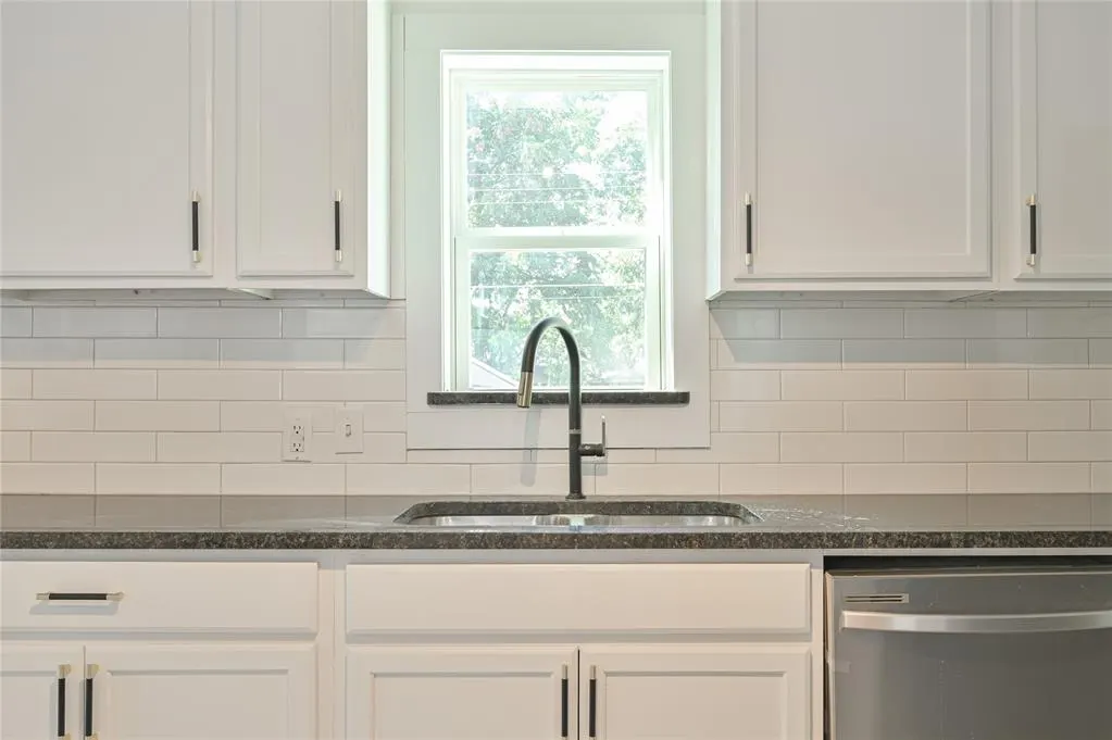 Photo 11 — 1216 SW 48th Street, Oklahoma City, OK 73109