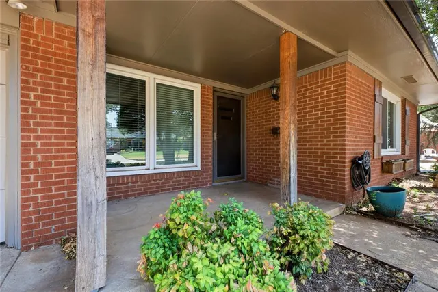 Photo 2 — 2649 Lakeside Drive, Oklahoma City, OK 73120