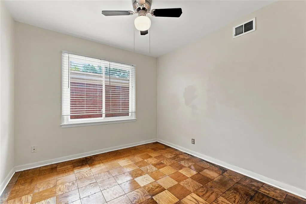 Photo 16 — 2649 Lakeside Drive, Oklahoma City, OK 73120