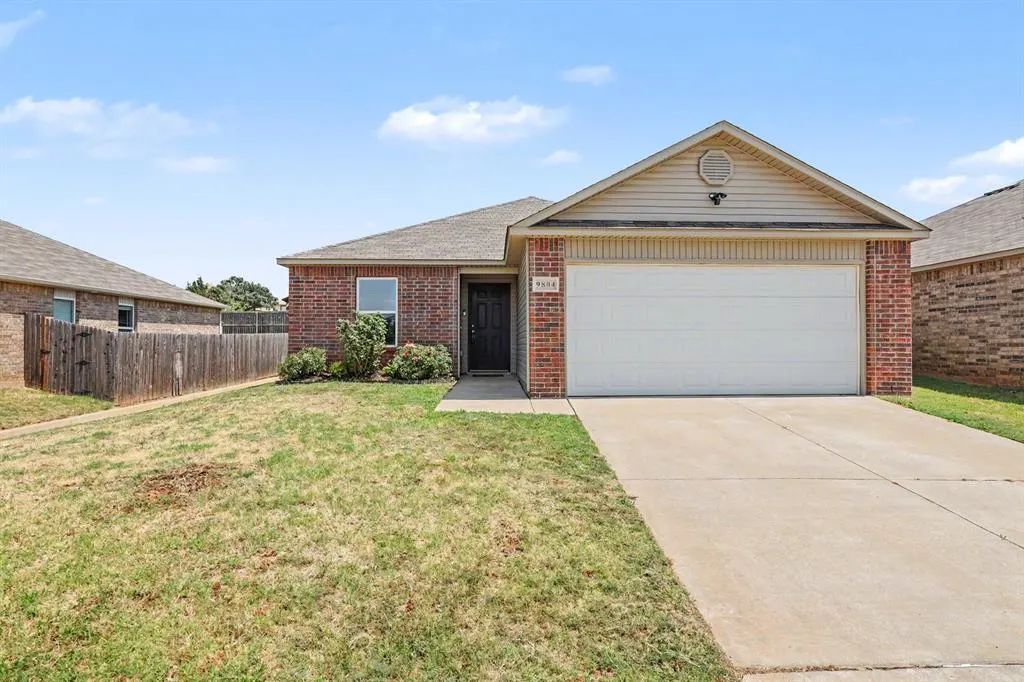 Front exterior — 9804 Glover River Drive, Yukon, OK 73099