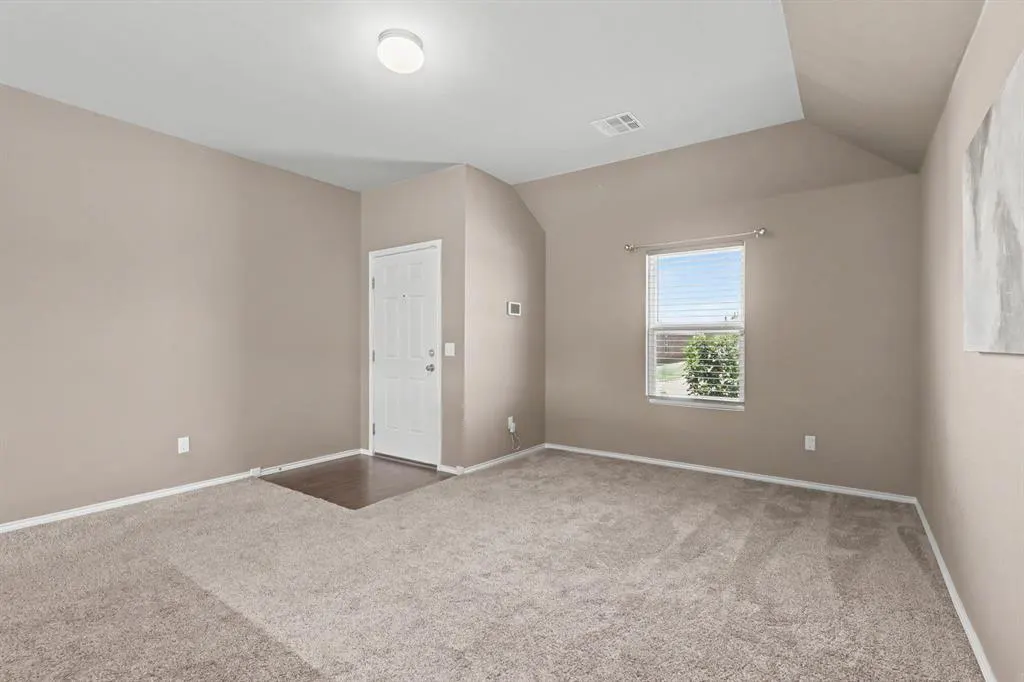 Photo 2 — 9804 Glover River Drive, Yukon, OK 73099