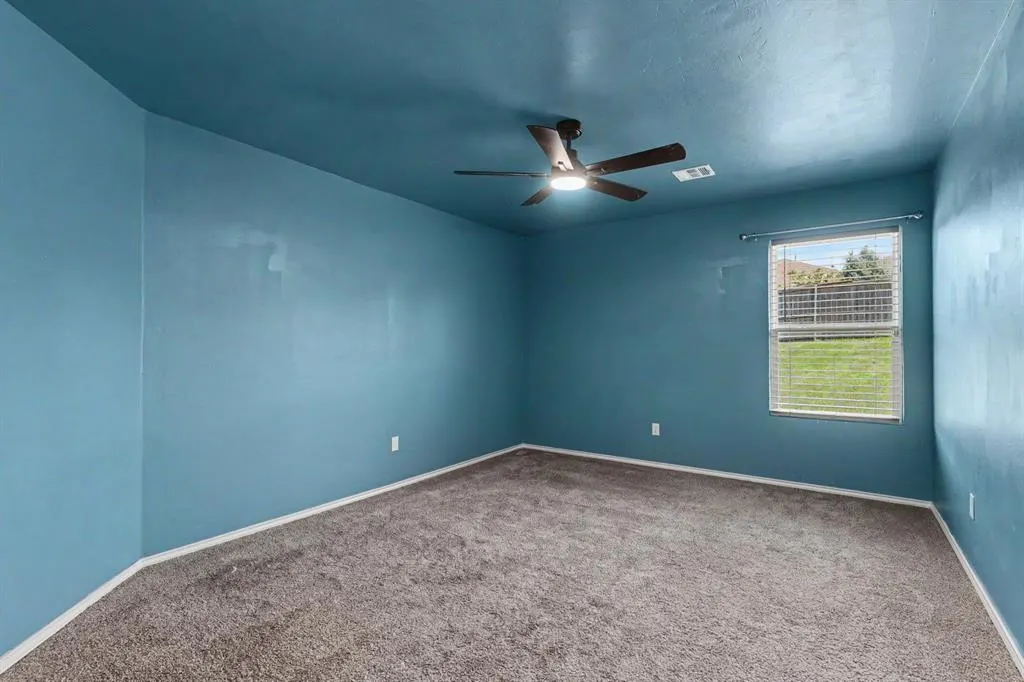 Photo 12 — 9804 Glover River Drive, Yukon, OK 73099