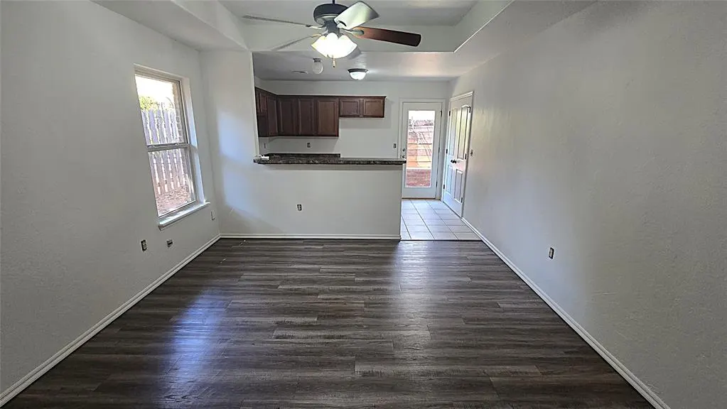 Photo 3 — 805 Crown Heights Lane, Purcell, OK 73080