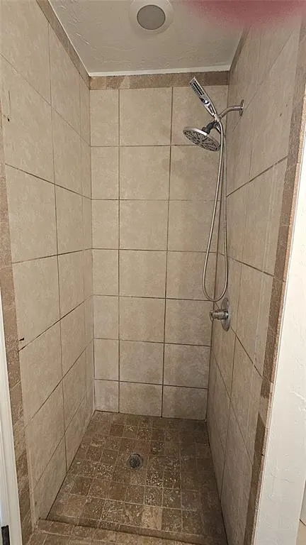 Photo 8 — 805 Crown Heights Lane, Purcell, OK 73080