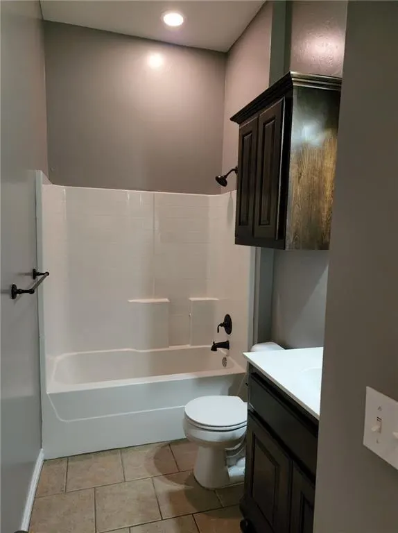 Photo 7 — 10716 SW 32nd Street, Yukon, OK 73099
