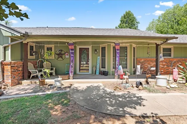 Photo 2 — 15137 Gateway Gardens Drive, Oklahoma City, OK 73165