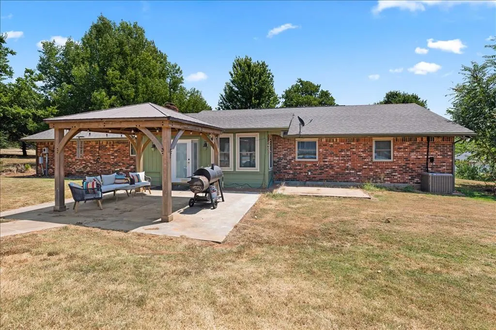 Photo 4 — 15137 Gateway Gardens Drive, Oklahoma City, OK 73165