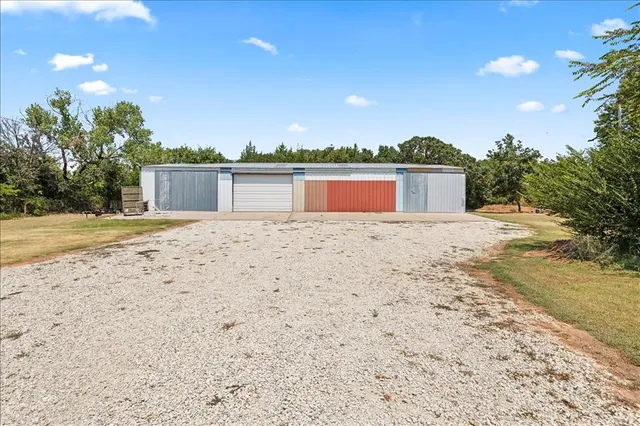 Photo 8 — 15137 Gateway Gardens Drive, Oklahoma City, OK 73165