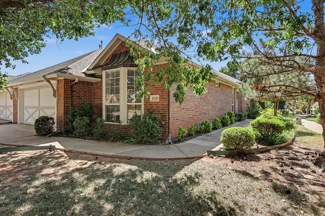 Photo 5 — 15419 Monarch Lane, Edmond, OK 73013
