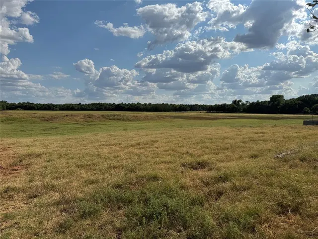 Photo 2 — E Silver City Ridge Road, Tuttle, OK 73089