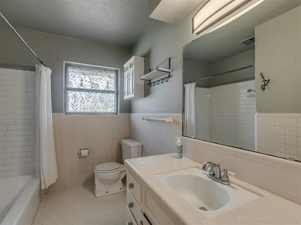 Photo 7 — 1312 Glenwood Street, Norman, OK 73069