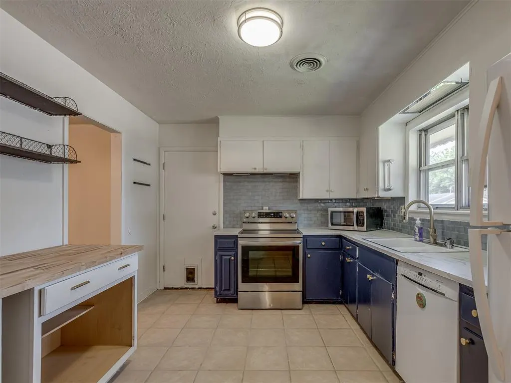 Photo 12 — 1312 Glenwood Street, Norman, OK 73069