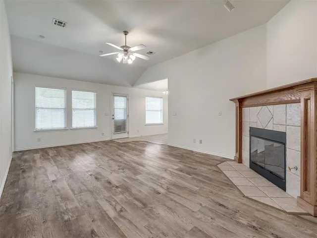 Photo 6 — 521 Apache Gate Drive, Yukon, OK 73099