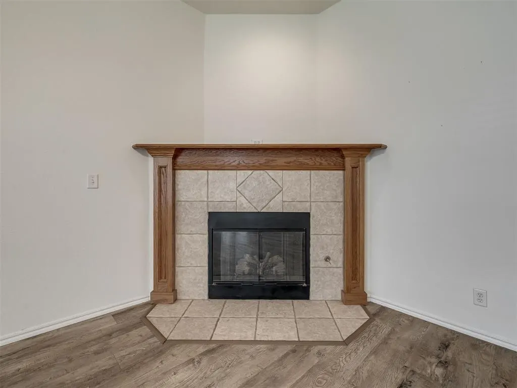 Photo 11 — 521 Apache Gate Drive, Yukon, OK 73099