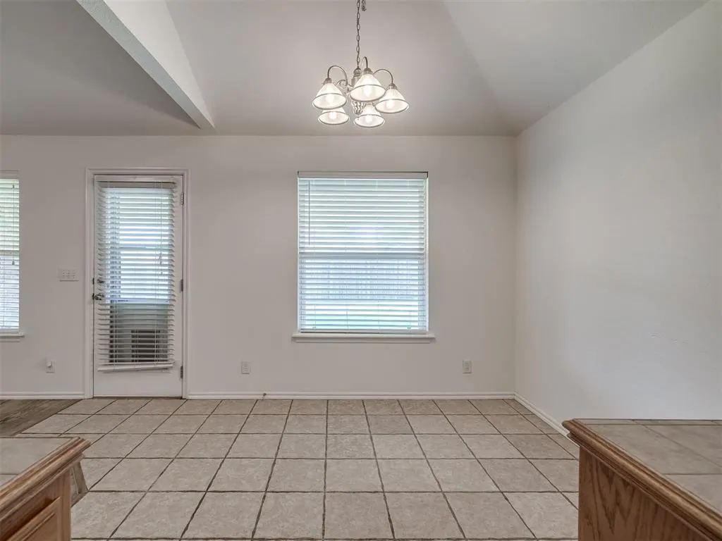Photo 13 — 521 Apache Gate Drive, Yukon, OK 73099