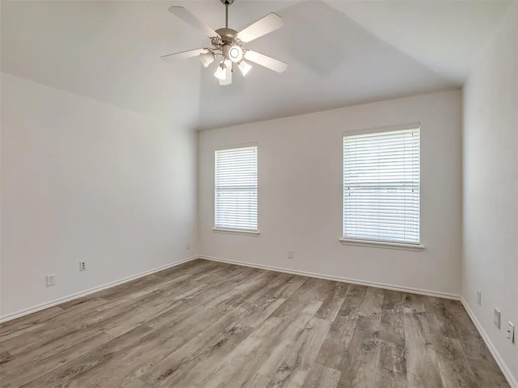 Photo 18 — 521 Apache Gate Drive, Yukon, OK 73099