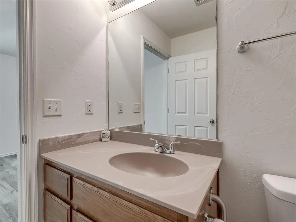 Photo 22 — 521 Apache Gate Drive, Yukon, OK 73099
