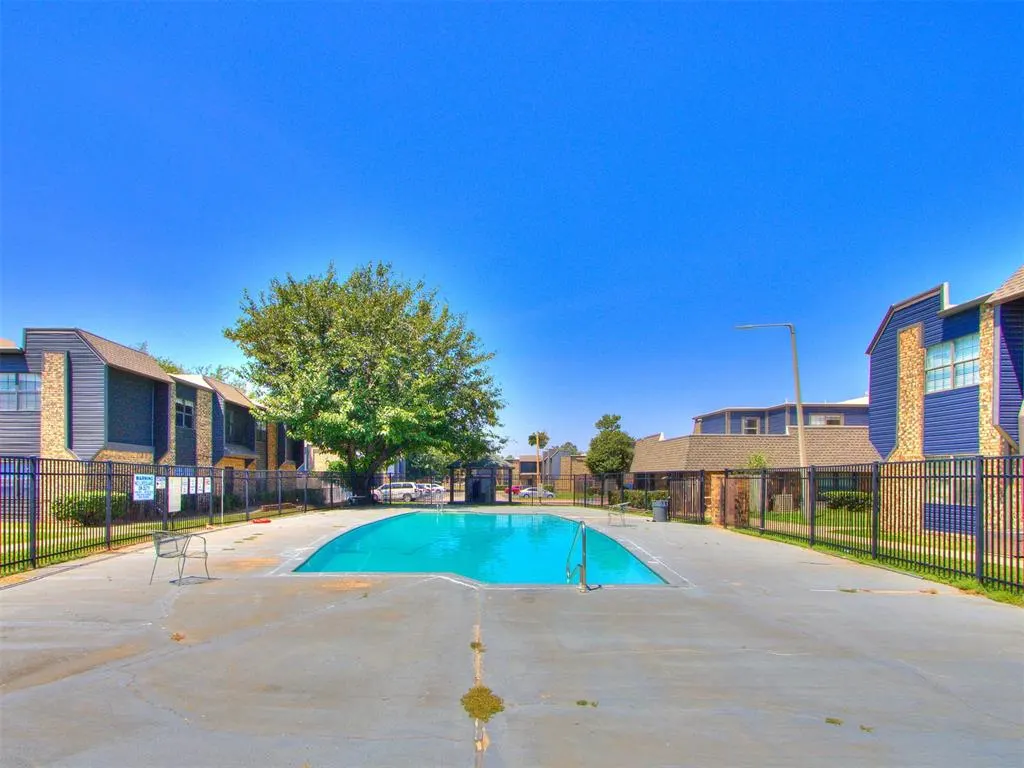 Photo 30 — 401 SE 12th Avenue 114, Norman, OK 73071