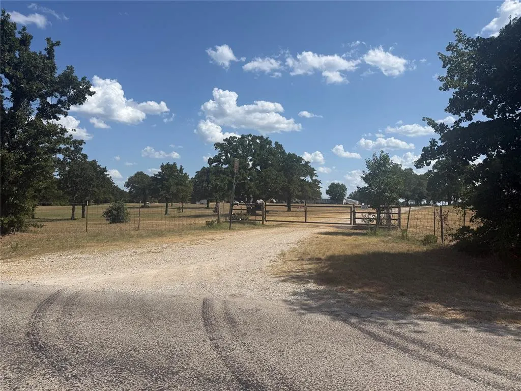 Photo 2 — 103 Gelatto Lane, Lone grove, OK 73443