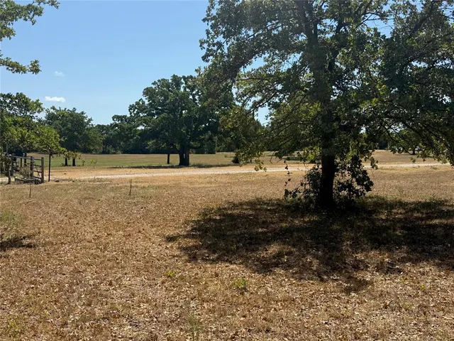 Photo 3 — 103 Gelatto Lane, Lone grove, OK 73443