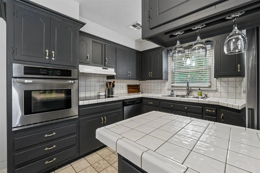 Photo 11 — 10204 Northland Road, Oklahoma City, OK 73120